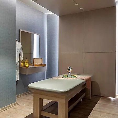 Hotel Hilton Bakirkoy 5*