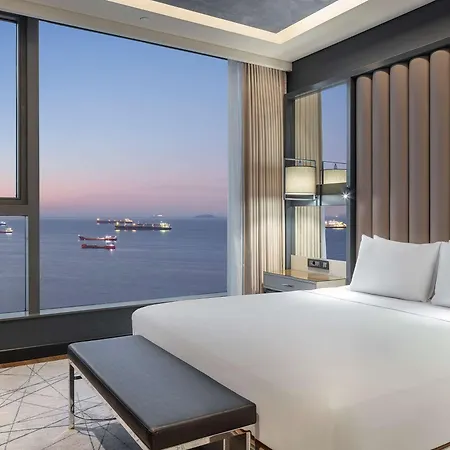Hilton Bakirkoy 5*