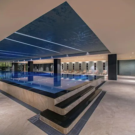 Hilton Bakirkoy Hotell 5*
